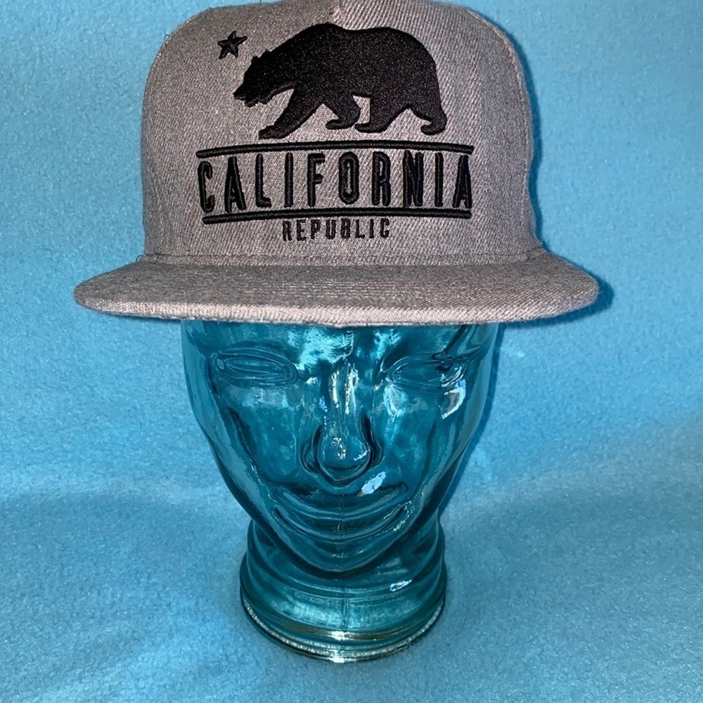 TOP LEVEL denim ball cap embroidered California Republic bear and star size OSFA